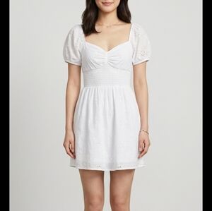 Hollister White Eyelet Dress Built In Shorts Size S Smocked Waist Puff Sleeves